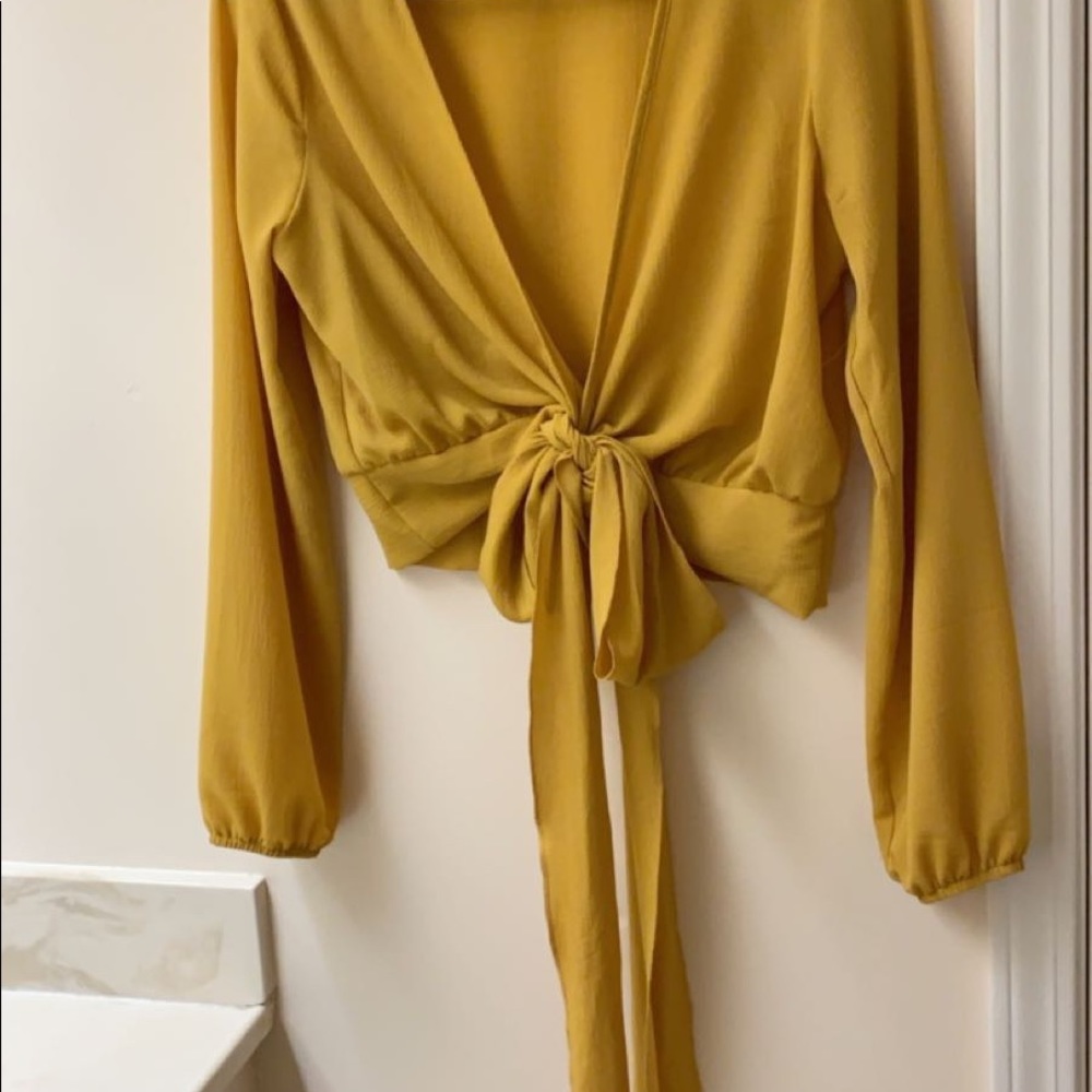 Blouse - Picture 2 of 3